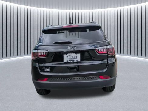 New 2026 Jeep Compass Latitude AWD/4WD image 8