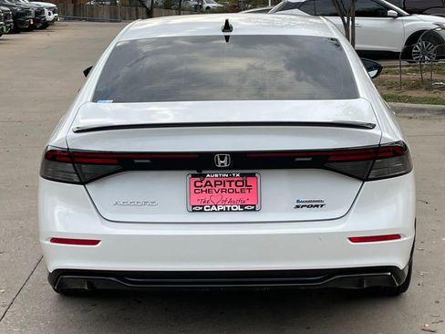 Used 2025 Honda Accord Sport image 5