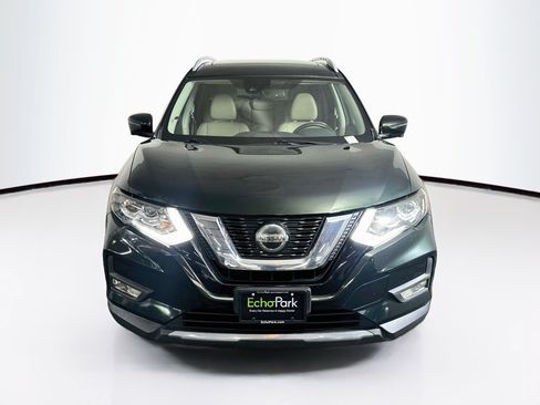 Used 2019 Nissan Rogue SL w/ Premium Package AWD/4WD image 2