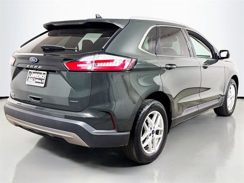 Used 2022 Ford Edge SEL w/ Convenience Package image 4