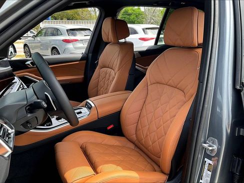 New 2026 BMW X5 sDrive40i image 8