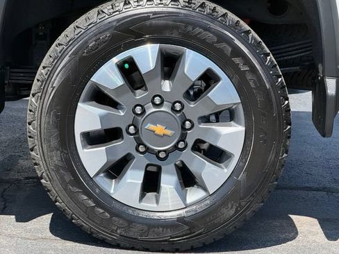 Used 2024 Chevrolet Silverado 2500 LT w/ All Star Edition AWD/4WD image 11