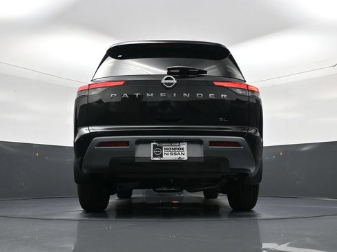New 2026 Nissan Pathfinder SL FWD image 23