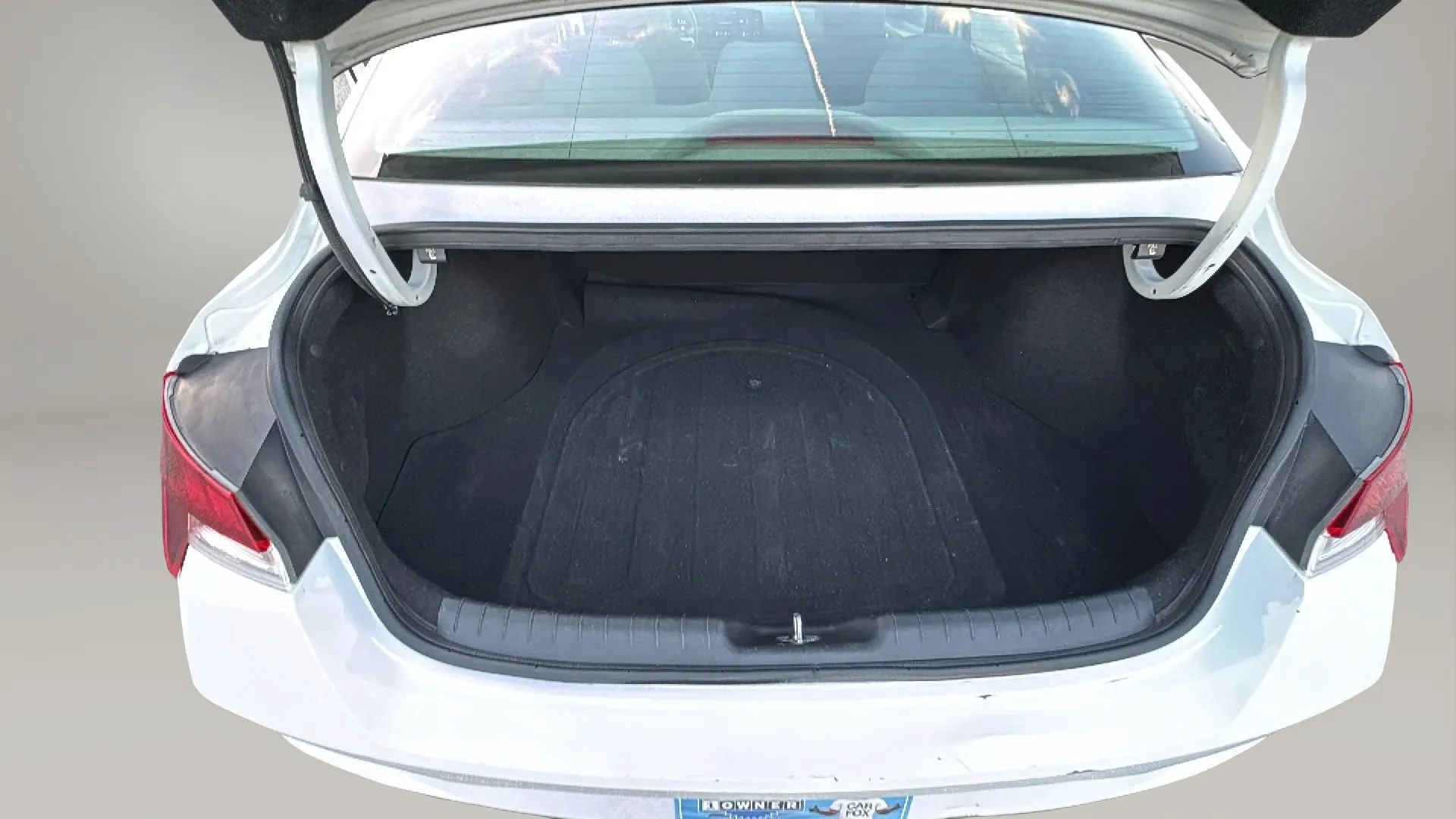 Used 2021 Hyundai Elantra SE FWD image 21