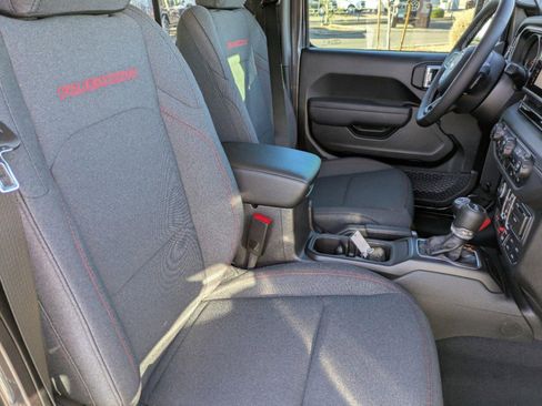 New 2025 Jeep Wrangler Unlimited Rubicon w/ Steel Bumper Group image 22