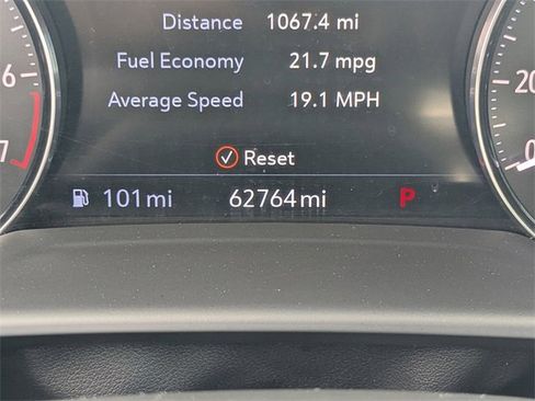 Used 2023 Buick Envision Essence w/ Sport Touring Package image 32