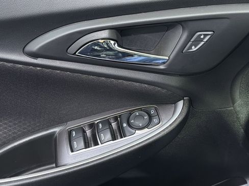 Used 2023 Chevrolet Malibu LT FWD image 36