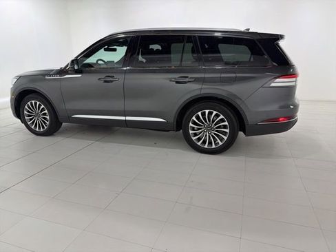Used 2020 Lincoln Aviator Reserve w/ Equipment Group 201A AWD/4WD image 2
