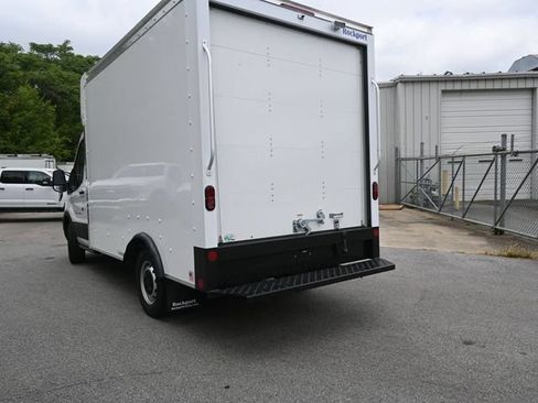 Used 2024 Ford Transit 350 RWD image 11