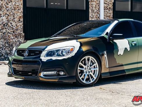 Used 2015 Chevrolet SS RWD image 40