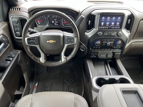 Used 2020 Chevrolet Silverado 1500 LTZ w/ LTZ Premium Package AWD/4WD image 32