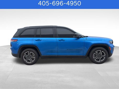 Used 2022 Jeep Grand Cherokee Trailhawk w/ Luxury Tech Group III image 10
