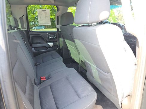 Used 2019 Chevrolet Silverado 1500 LT AWD/4WD image 11
