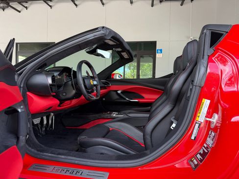 Used 2024 Ferrari 296 GTS RWD image 32