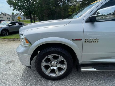 Used 2018 RAM 1500 Laramie w/ Convenience Group AWD/4WD image 2