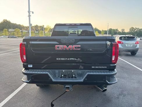 Used 2022 GMC Sierra 2500 Denali w/ Denali Ultimate Package AWD/4WD image 5
