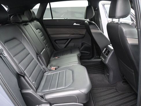 Used 2022 Volkswagen Atlas Cross Sport SEL Premium R-Line AWD/4WD image 15