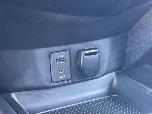 Used 2017 Nissan Rogue Sport SV image 27