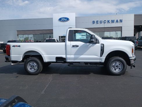 New 2026 Ford F250 XL w/ XL Chrome Package AWD/4WD image 9