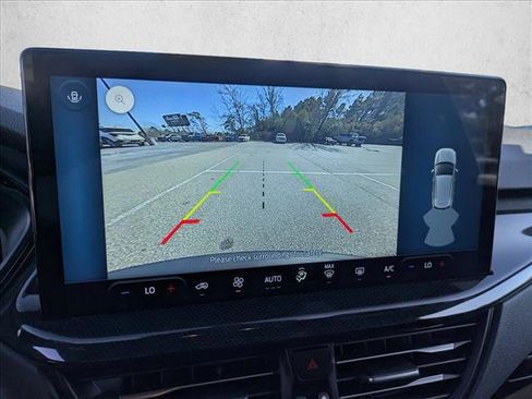 Used 2025 Ford Escape ST-Line w/ Equipment Group 301A image 13