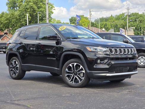 Used 2024 Jeep Compass Limited AWD/4WD image 2