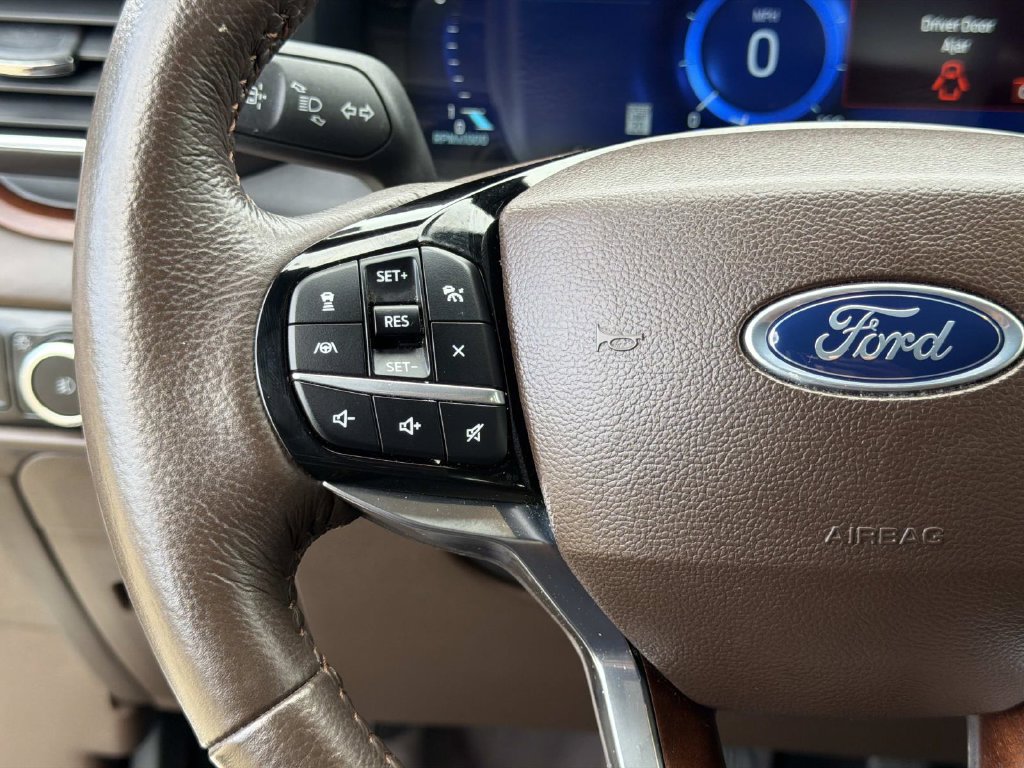 Certified 2024 Ford Explorer King Ranch w/ Technology Package AWD/4WD image 27