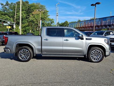 Certified 2026 GMC Sierra 1500 Denali Ultimate AWD/4WD image 7