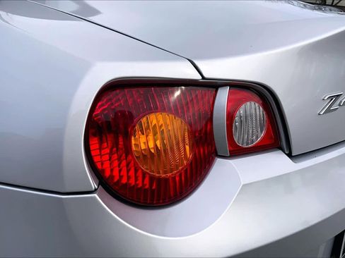 Used 2004 BMW Z4 2.5i image 21