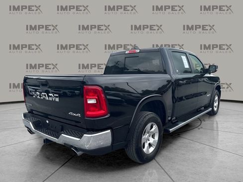 Used 2025 RAM 1500 Big Horn AWD/4WD image 3