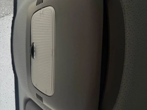 Used 2015 Mercedes-Benz Sprinter 2500 image 18