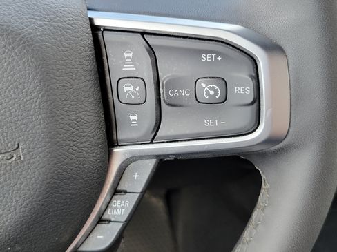 Used 2026 RAM 2500 Big Horn AWD/4WD image 12