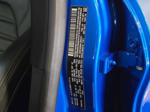 Used 2018 Alfa Romeo Stelvio Ti Sport image 34