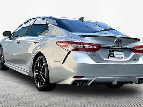 Used 2019 Toyota Camry XSE FWD image 12