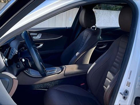 Used 2022 Mercedes-Benz E 350 Sedan image 8