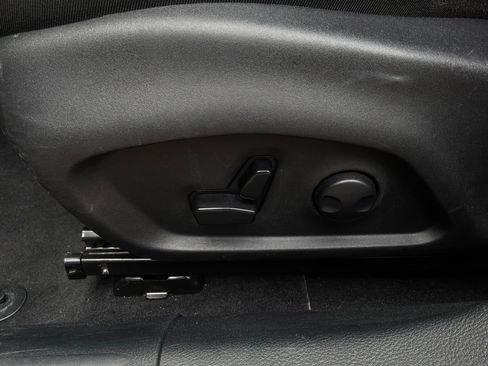 Used 2025 Jeep Compass Limited AWD/4WD image 11