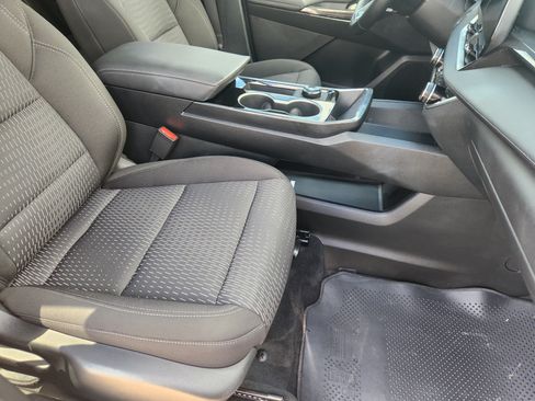 Used 2026 Chevrolet Equinox LT FWD image 14