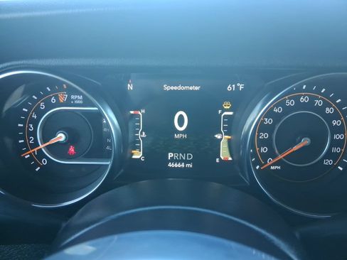 Used 2021 Jeep Wrangler Unlimited Sahara AWD/4WD image 27