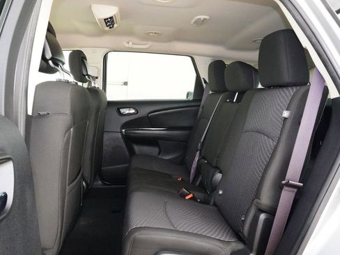 Used 2019 Dodge Journey SE w/ Connectivity Group AWD/4WD image 25
