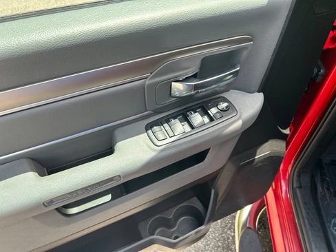 Used 2018 RAM 1500 Big Horn AWD/4WD image 16