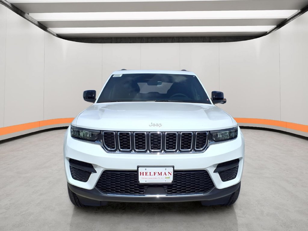 New 2026 Jeep Grand Cherokee Laredo X RWD image 5