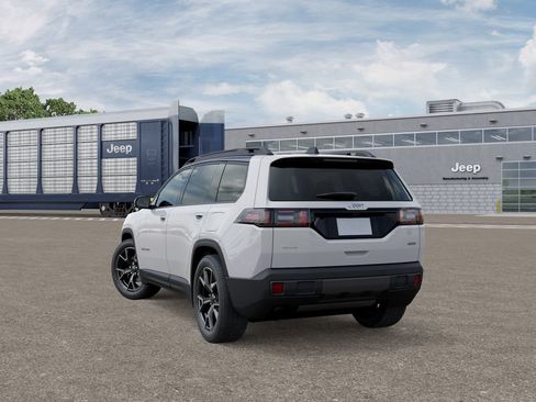 New 2026 Jeep Cherokee Overland image 3