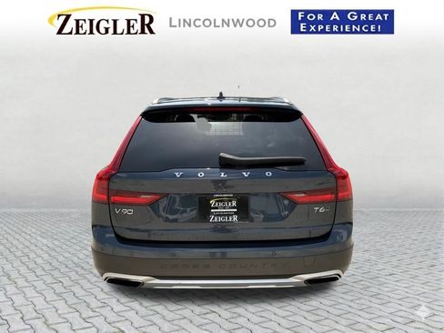 Used 2020 Volvo V90 T6 Cross Country w/ Protection Package AWD/4WD image 5