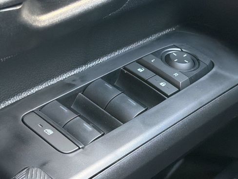 Used 2026 Toyota Tacoma SR5 AWD/4WD image 29