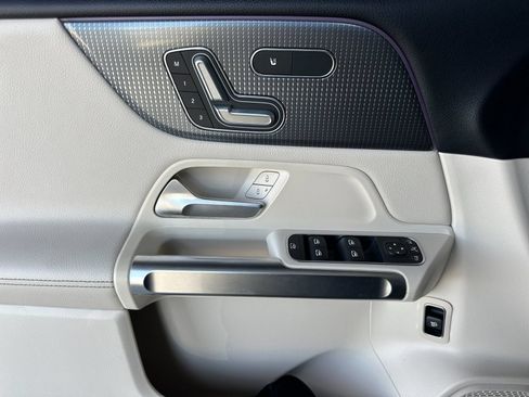 Certified 2020 Mercedes-Benz GLB 250 image 11