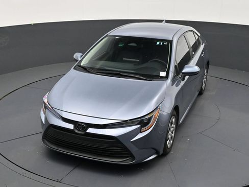 Used 2024 Toyota Corolla LE FWD image 16