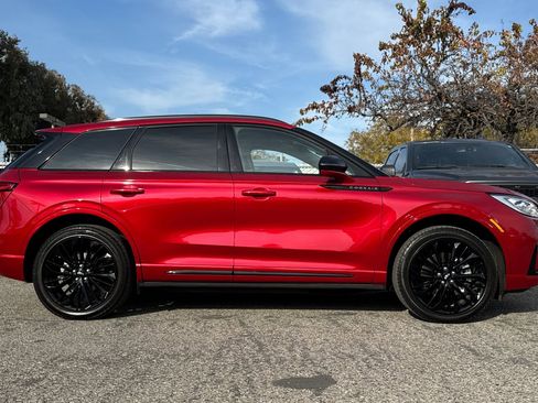 Used 2025 Lincoln Corsair Grand Touring w/ Equipment Group 302A image 3