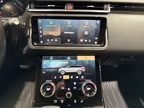 Used 2021 Land Rover Range Rover Velar R-Dynamic S image 74