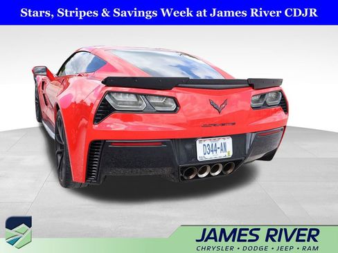 Used 2017 Chevrolet Corvette Grand Sport w/ Carbon Flash Badge Package RWD image 17