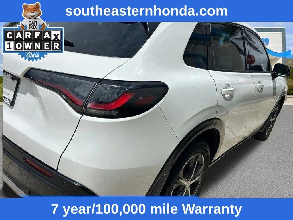 Certified 2024 Honda HR-V EX-L image 9