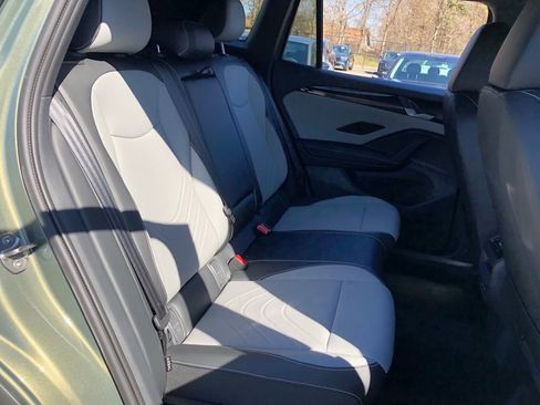 New 2026 Volkswagen Tiguan SE R-Line AWD/4WD image 36